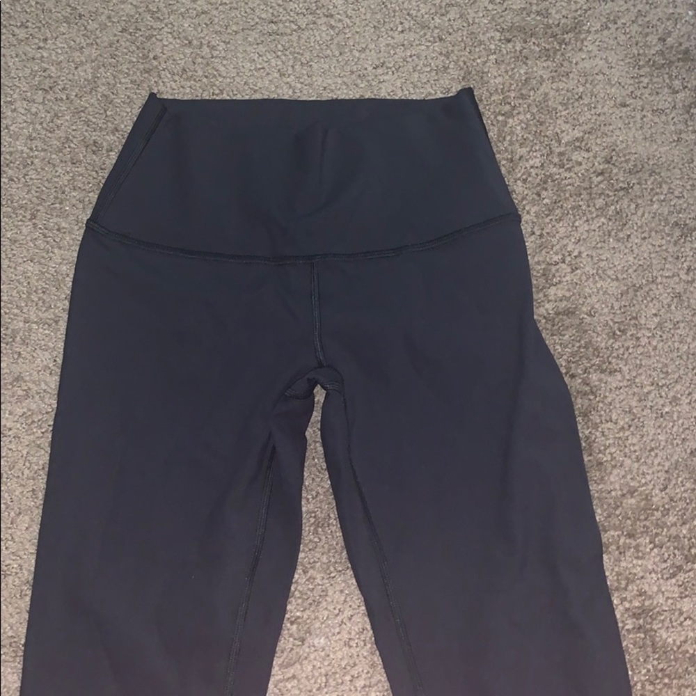 BRAND NEW lululemon 3/4 leggings